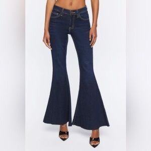 Forever 21 dark denim extreme flare bell bottoms slim fit mid rise jeans size 30